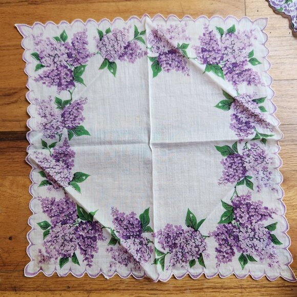 Vintage Floral Handkerchief Set Of 3 With Purple Lilac & Violets Scalloped Edges - Picture 3 of 10